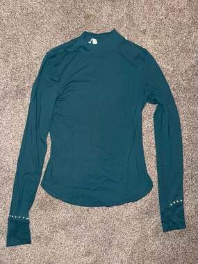 Lululemon Mock Neck Long Sleeve Running Shirt Size 4